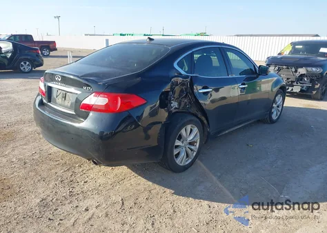 2011 Infiniti M37X z USA, uszkodzony, nr VIN JN1BY1AR2BM371857